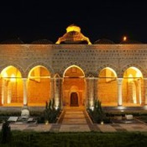 متحف تكية السيدة نيلوفير والآثار الإسلامية التركية في إزنيك 