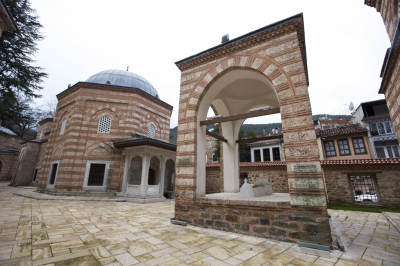 Mausoleum of Ebe ( Midwife) Gulbahar Hatun