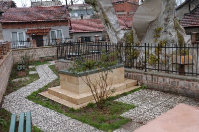 İznik Davud-i Kayseri Tomb