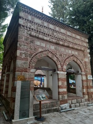 Saraylılar Mausoleum