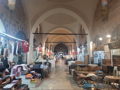 سوق غيلينجيك (شقائق النعمان)