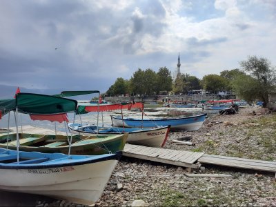 Sportive Hand-line Fishing 