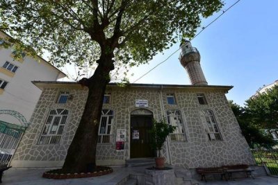 Selimzade Cami ve Türbesi