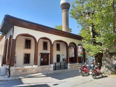 Yenişehir Voyvoda (Çınarlı) Mosque