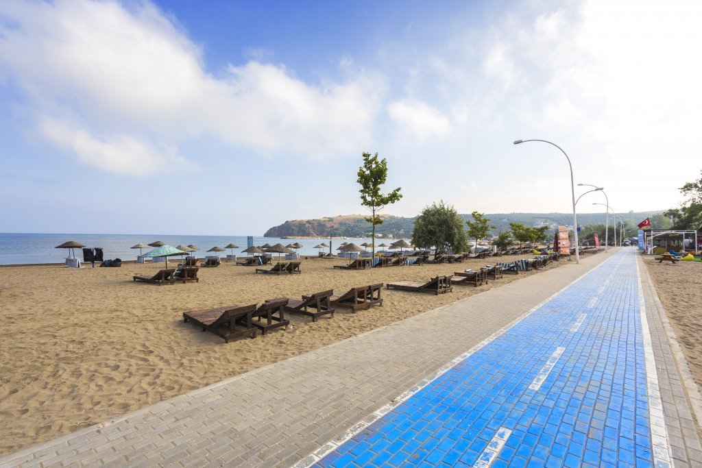 Bir Nefeste Zeytin Bahçelerinden Antik Kente